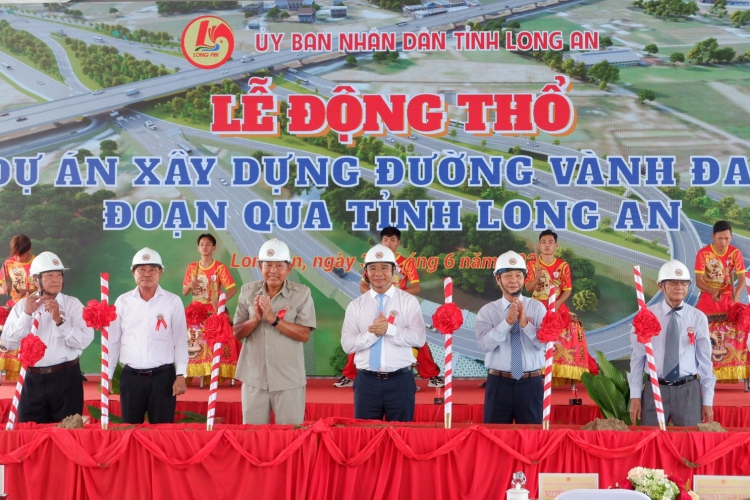 Động thổ đường vành đai 3 TP.HCM qua Long An